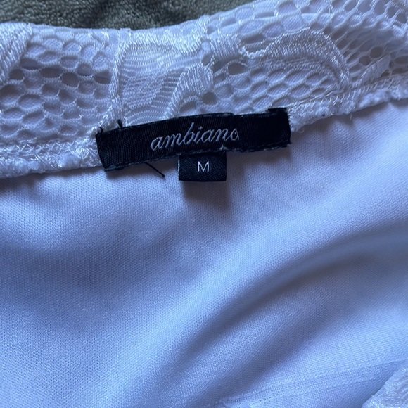 Ambiance two layered lace floral skirt - Picture 2 of 3